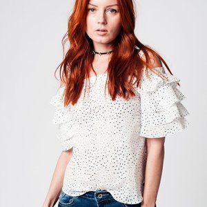 Q2 White Print Top w/ Frill Sleeve Detail